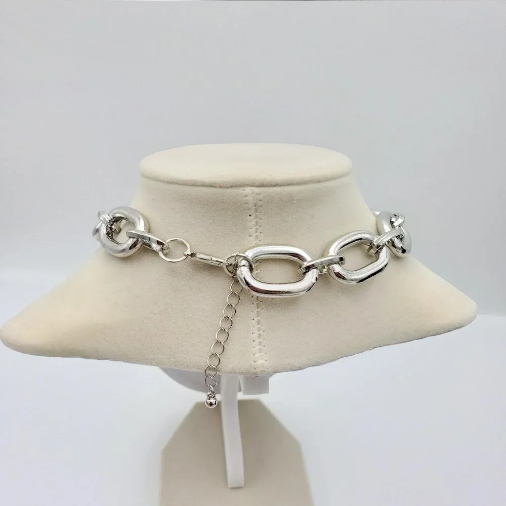 Authentic Louis Vuitton Padlock w/Unbranded Stainless Steel Plated Silver Chain - Picture 4 of 7